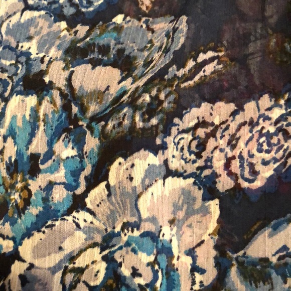 Kut from the Kloth Watercolor Floral Long Sleeve Top, Size M - Picture 8 of 8